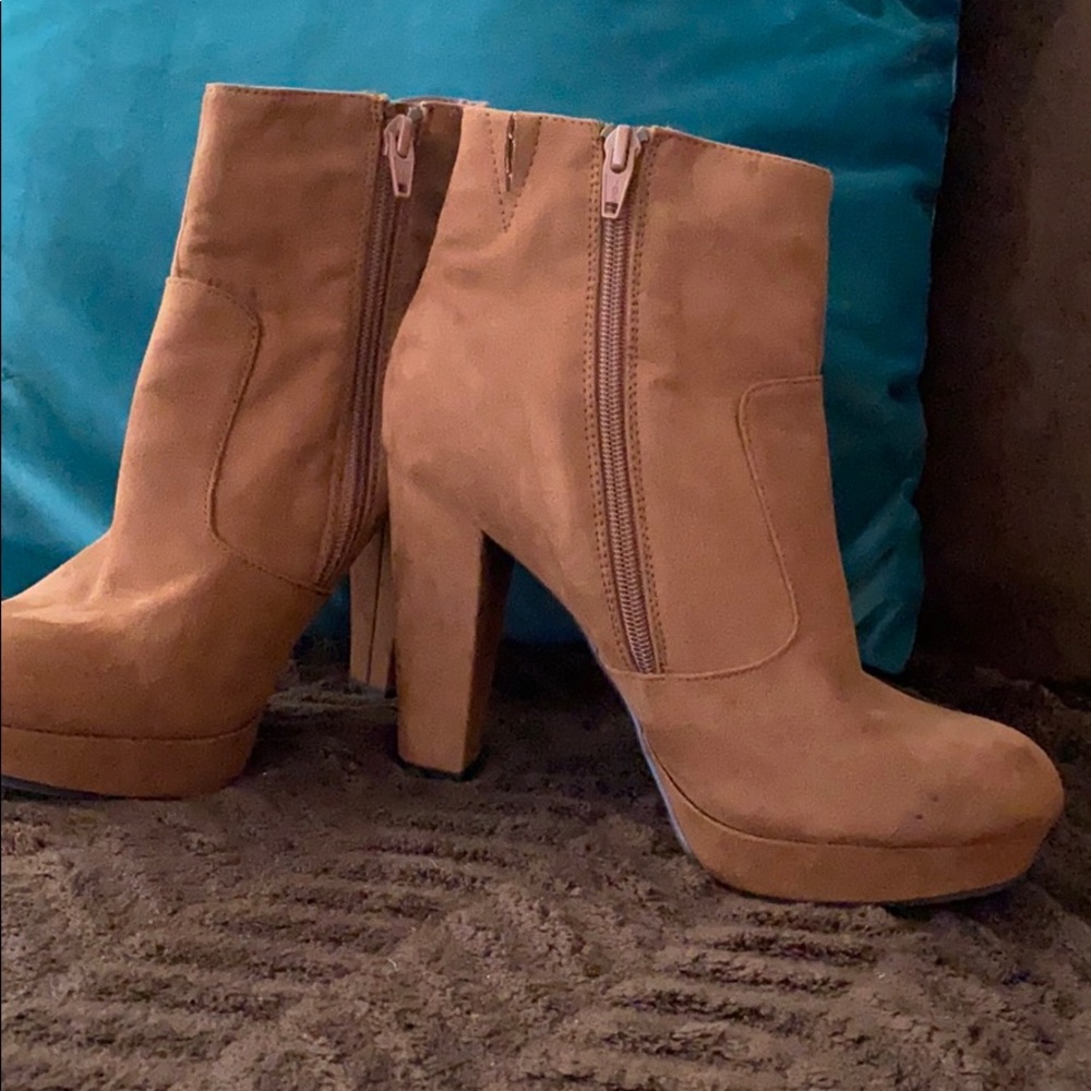 Booties - Picture 3 of 4